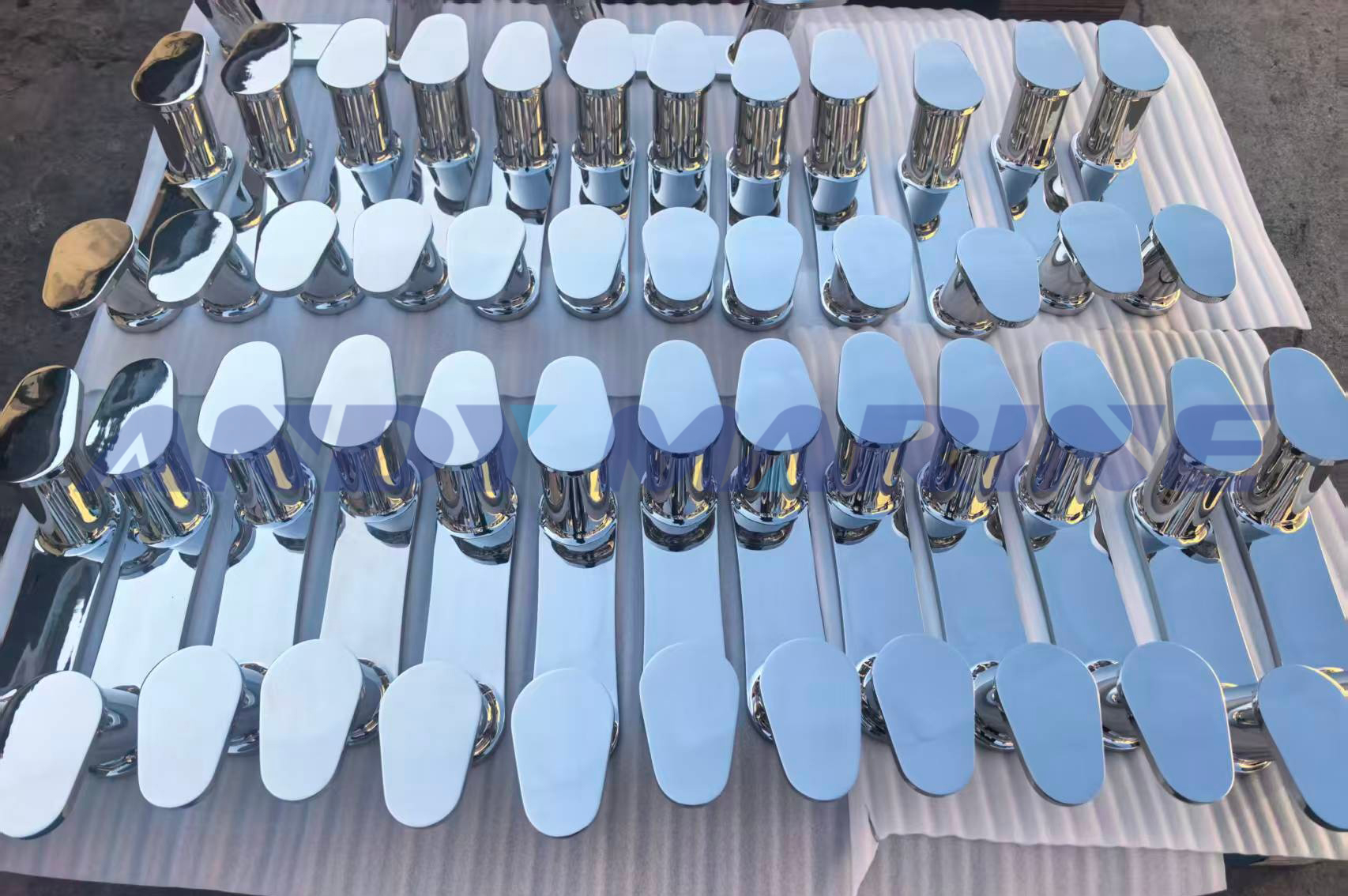 قامت شركة Andy Marine بتسليم حاجز الأمان عالي الأداء المصنوع من الفولاذ المقاوم للصدأ 316 بنجاح